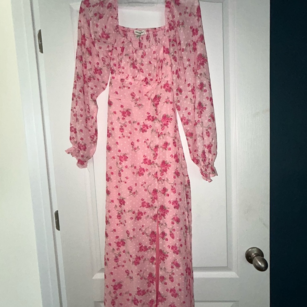 Francesca's Collections Pink Floral Long Sleeve Dress